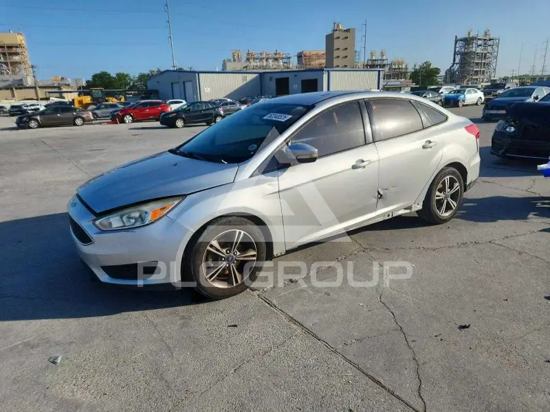 2017 Ford FOCUS photo