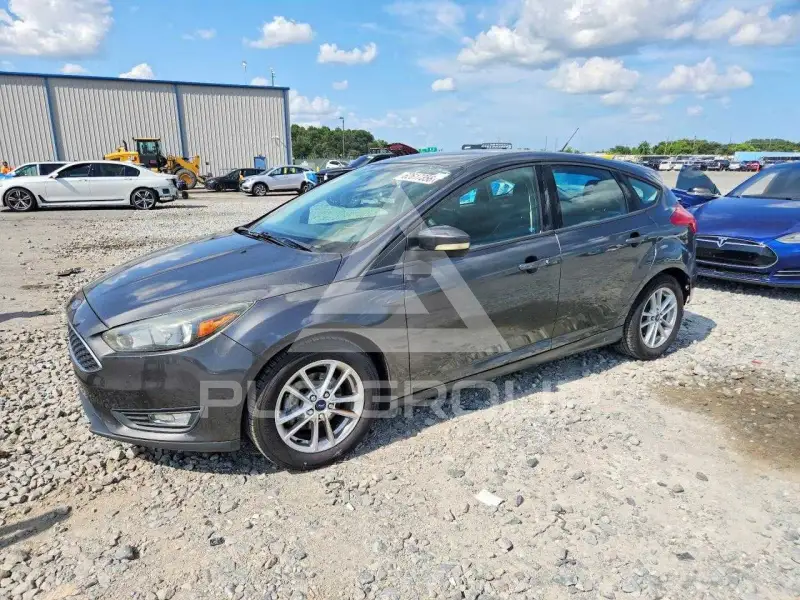 2017 Ford FOCUS photo
