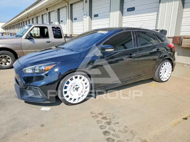 2017 Ford FOCUS photo