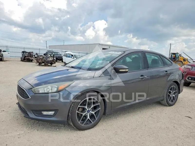 2017 Ford FOCUS фото