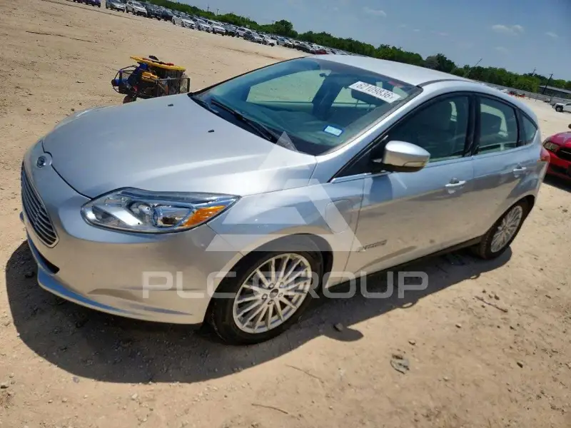2017 Ford FOCUS photo