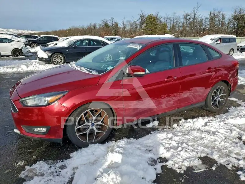 2017 Ford FOCUS фото