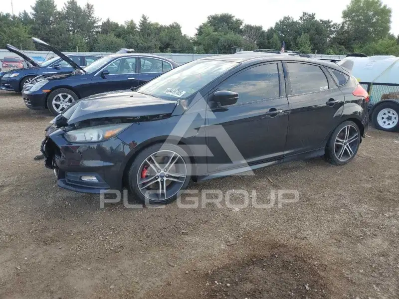 2017 Ford FOCUS фото