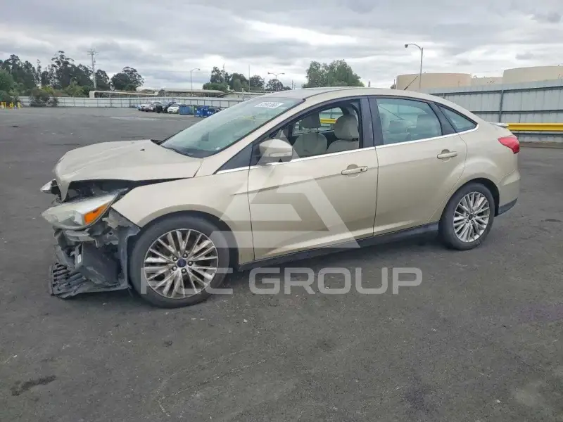 2017 Ford FOCUS photo