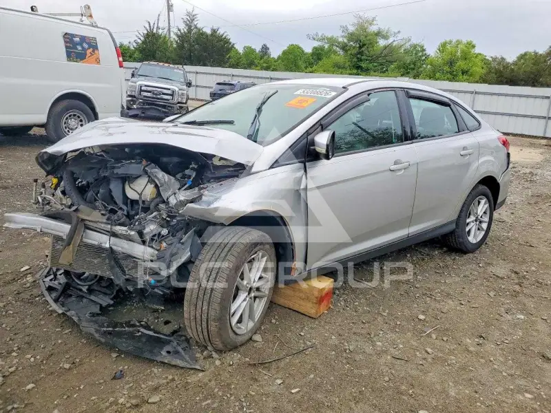 2017 Ford FOCUS photo