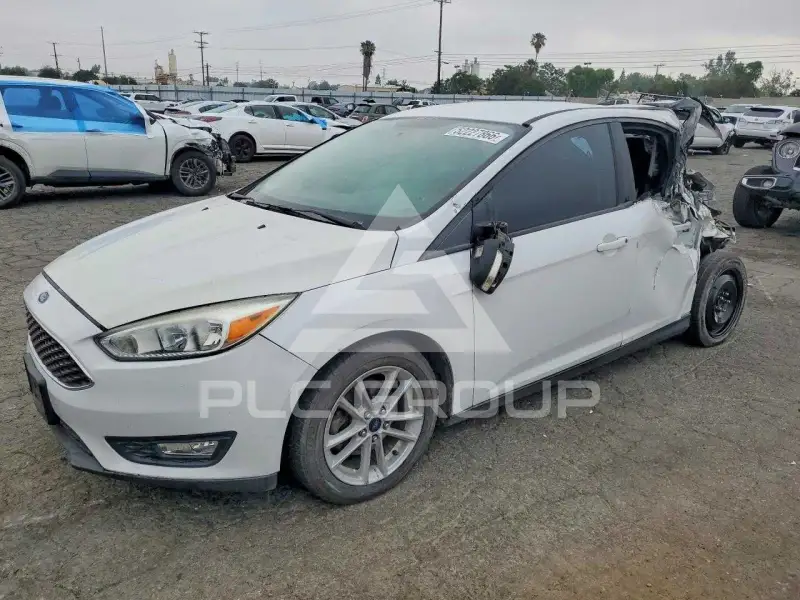 2017 Ford FOCUS фото