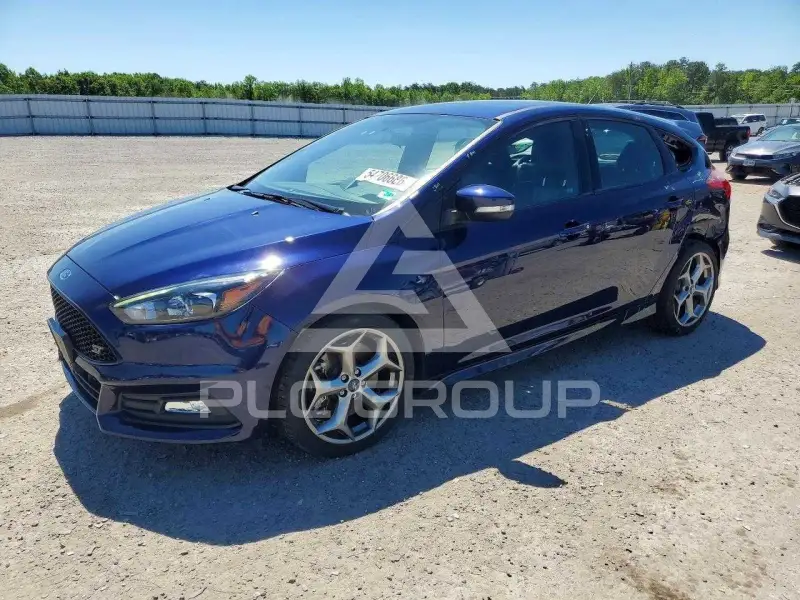 2017 Ford FOCUS photo