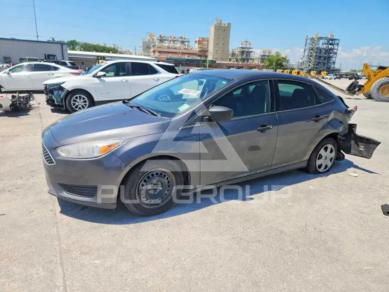 2017 Ford FOCUS photo