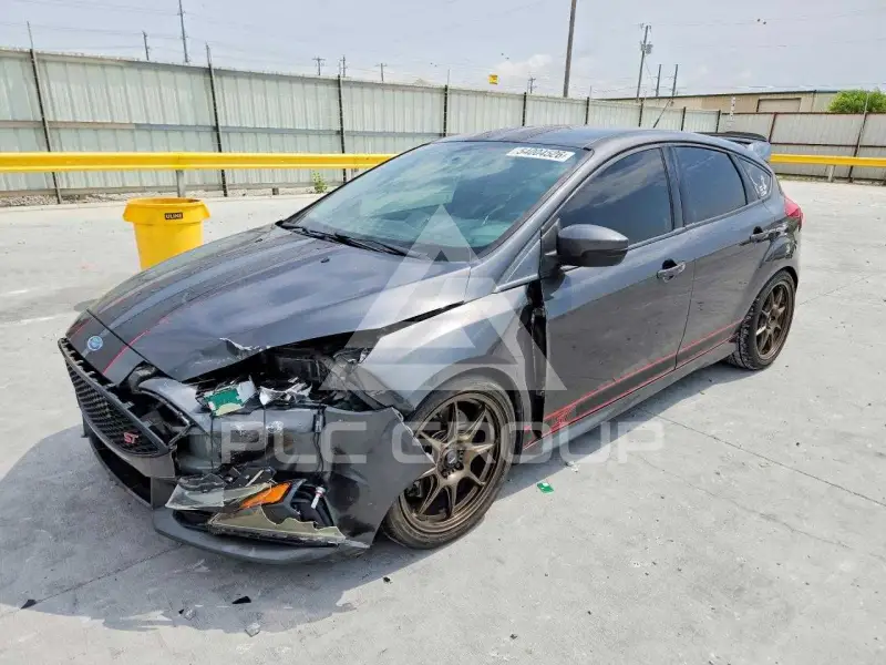 2017 Ford FOCUS фото
