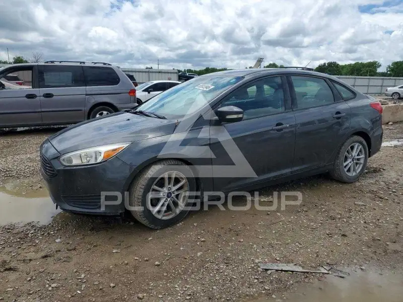 2017 Ford FOCUS photo