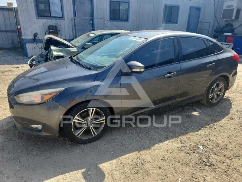 2017 Ford FOCUS фото