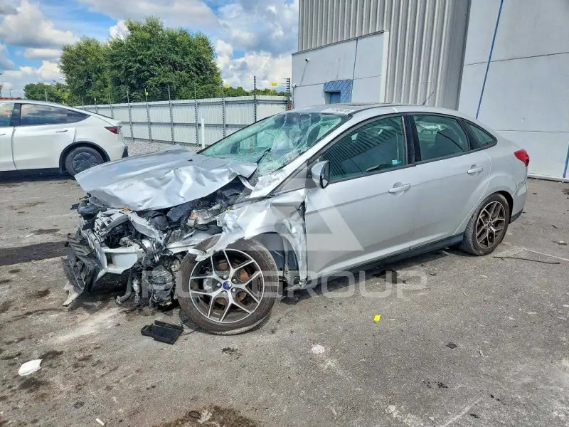 2017 Ford FOCUS фото