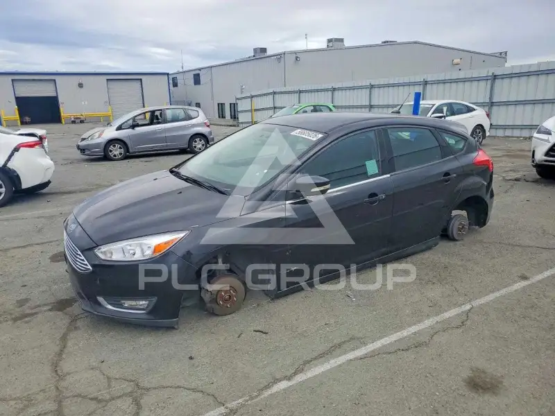 2017 Ford FOCUS фото