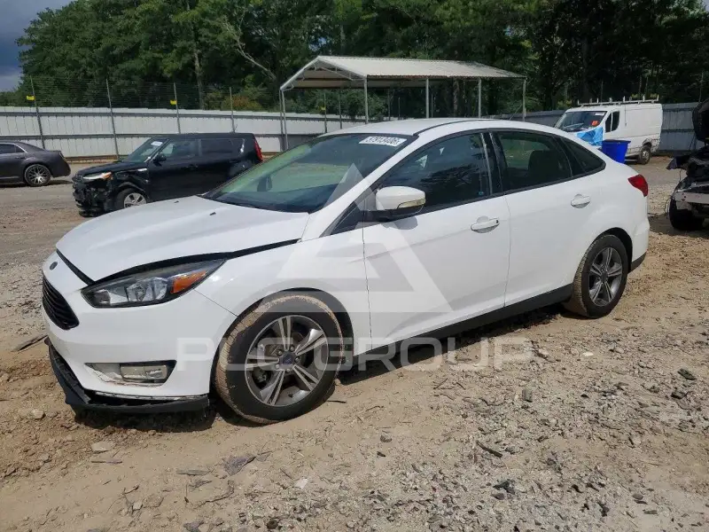 2017 Ford FOCUS фото