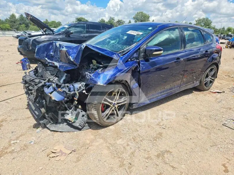 2017 Ford FOCUS фото