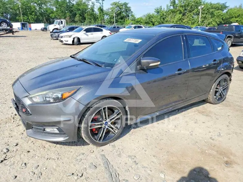 2017 Ford FOCUS фото