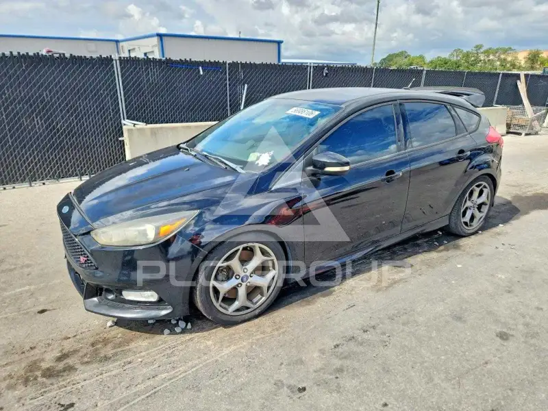 2017 Ford FOCUS фото