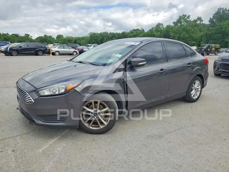 2017 Ford FOCUS photo