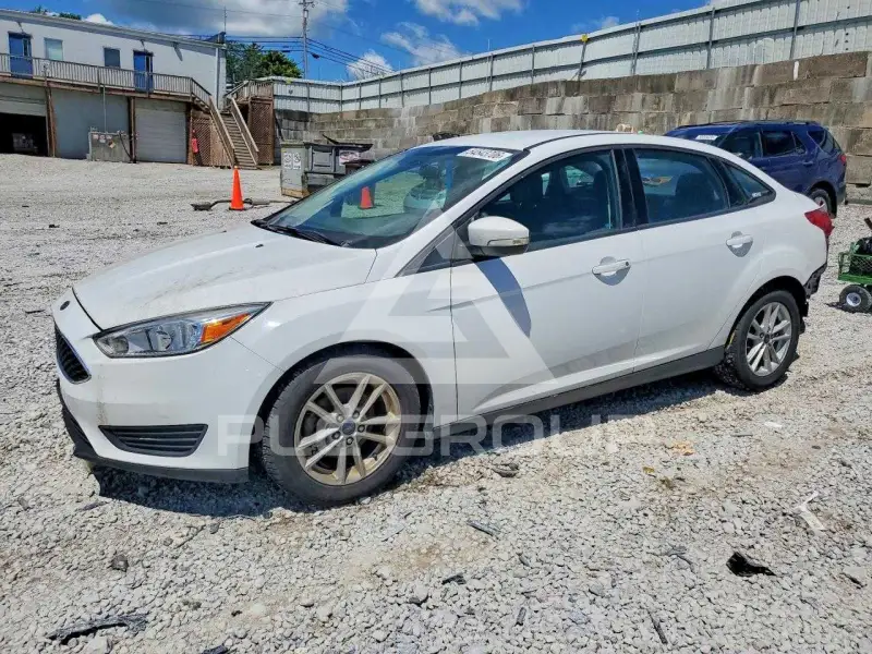 2017 Ford FOCUS photo