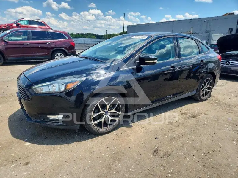 2017 Ford FOCUS photo