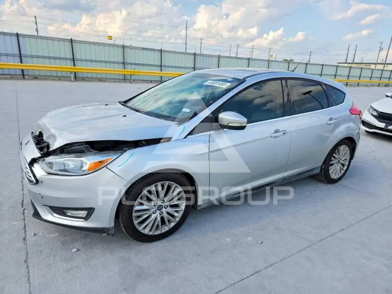 2017 Ford FOCUS фото