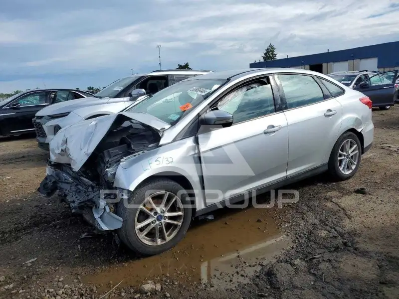 2017 Ford FOCUS фото