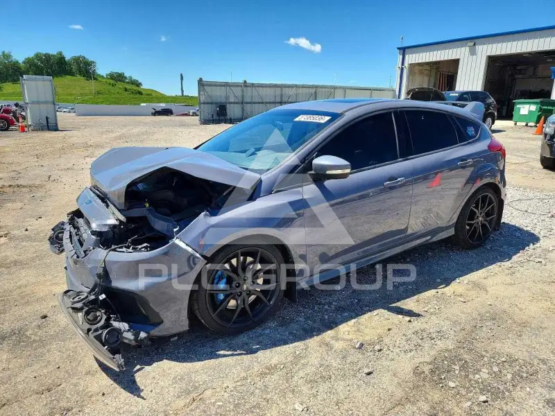 2017 Ford FOCUS фото