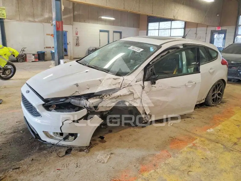 2017 Ford FOCUS фото