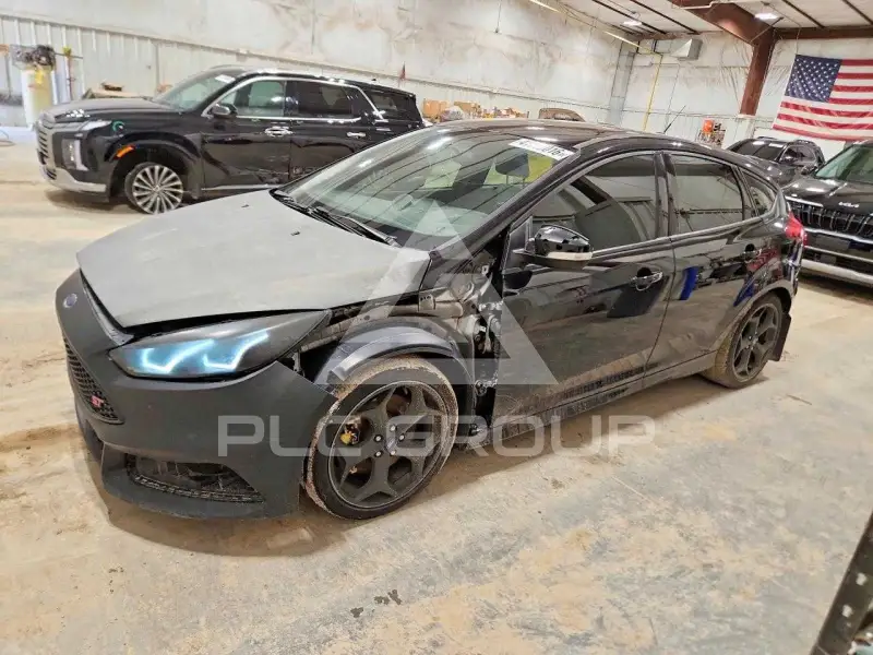 2017 Ford FOCUS фото