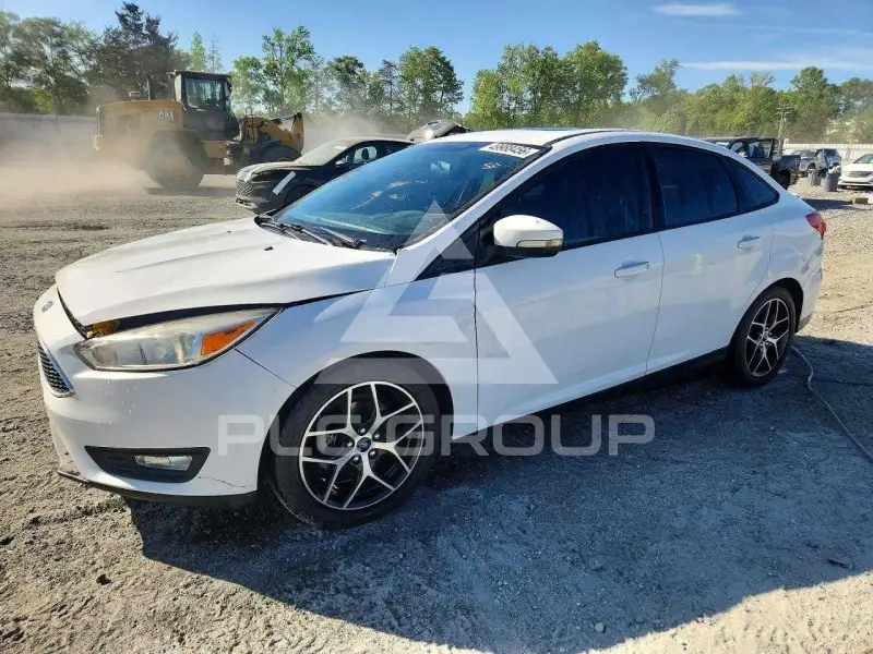 2017 Ford FOCUS фото