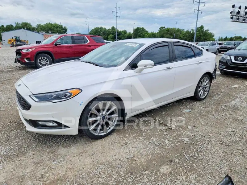 2017 Ford FUSION фото