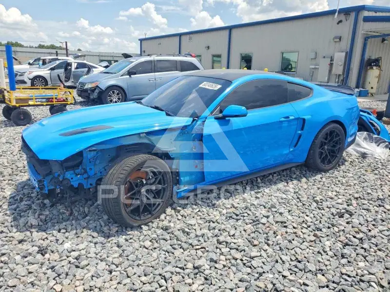2017 Ford MUSTANG photo