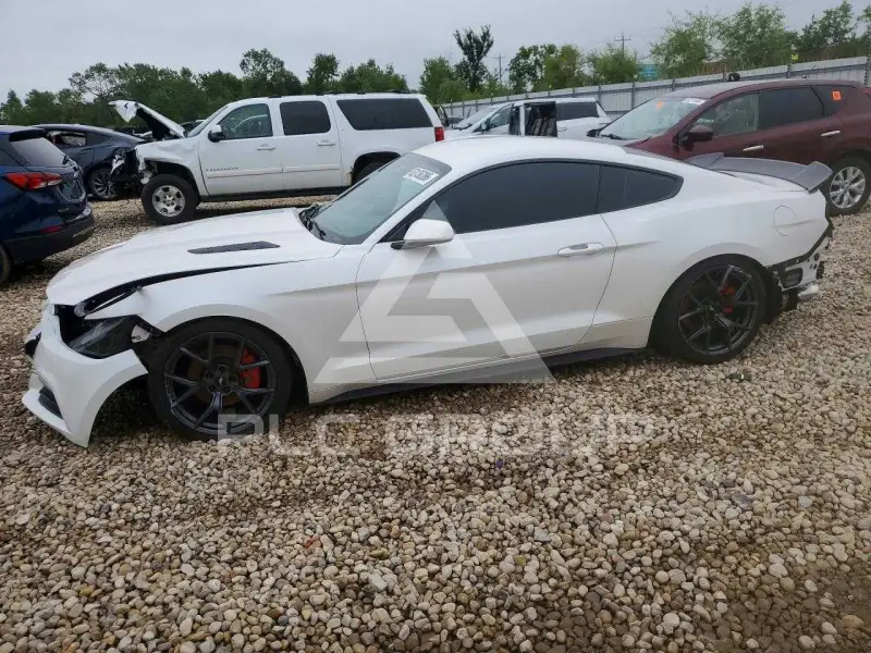 2017 Ford MUSTANG фото