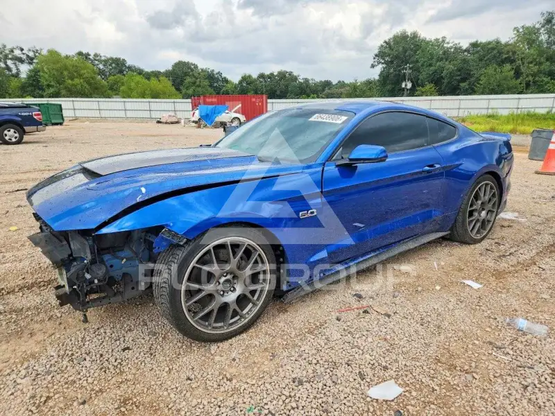 2017 Ford MUSTANG photo