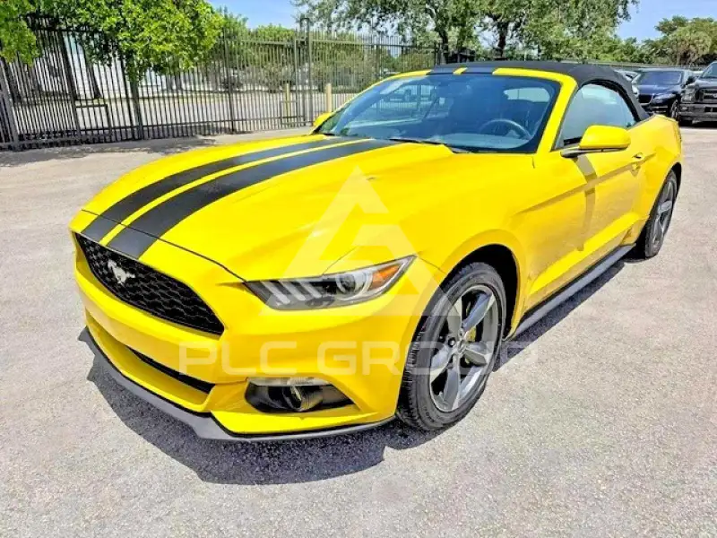2017 Ford MUSTANG photo