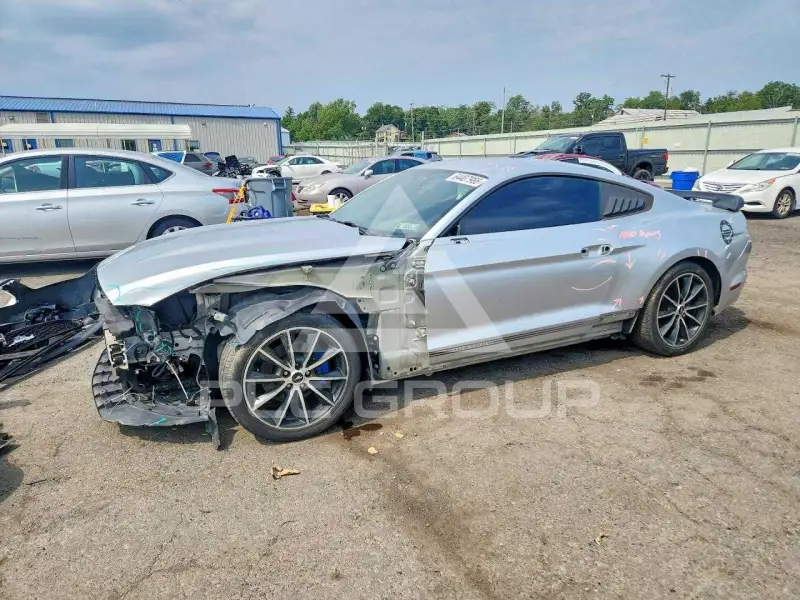 2017 Ford MUSTANG фото