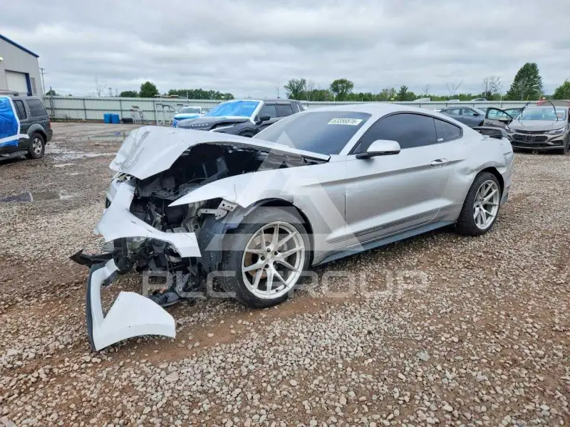 2017 Ford MUSTANG photo
