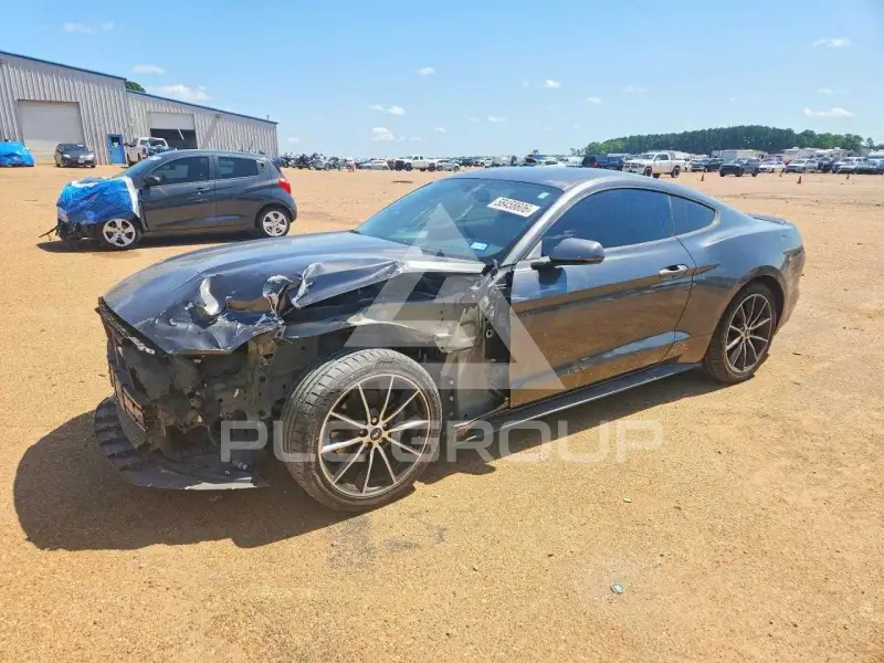 2017 Ford MUSTANG фото