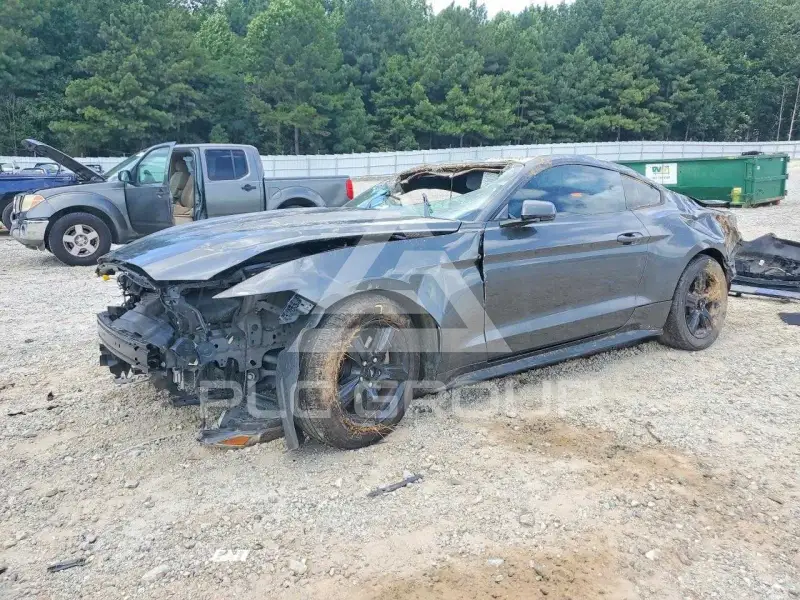 2017 Ford MUSTANG photo