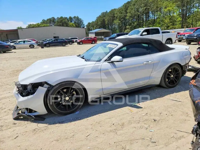 2017 Ford MUSTANG фото