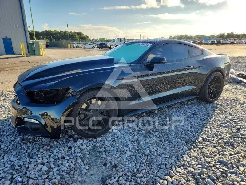 2017 Ford MUSTANG photo