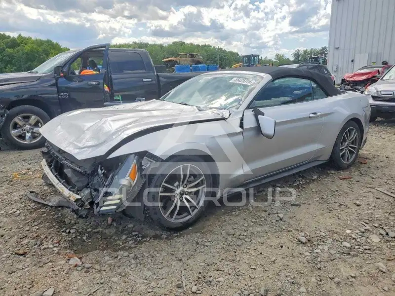 2017 Ford MUSTANG photo