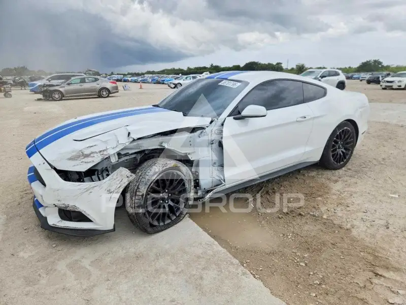 2017 Ford MUSTANG фото