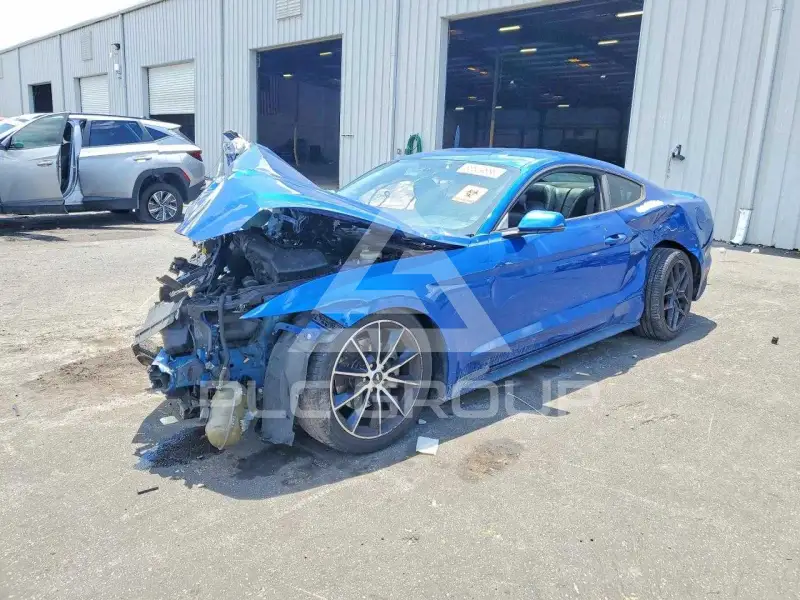 2017 Ford MUSTANG photo