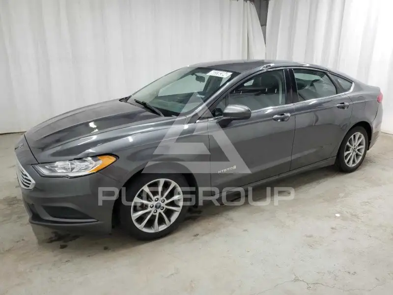 2017 Ford FUSION photo