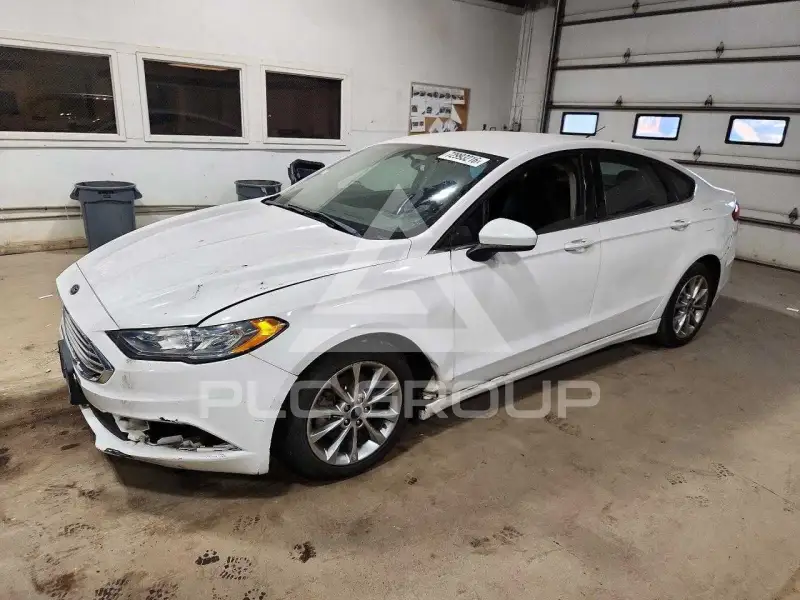 2017 Ford FUSION photo
