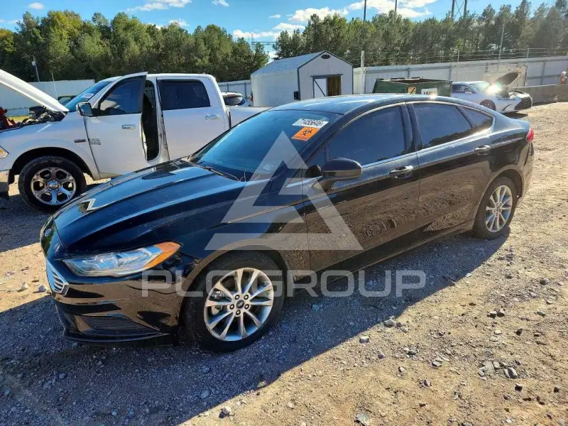 2017 Ford FUSION фото
