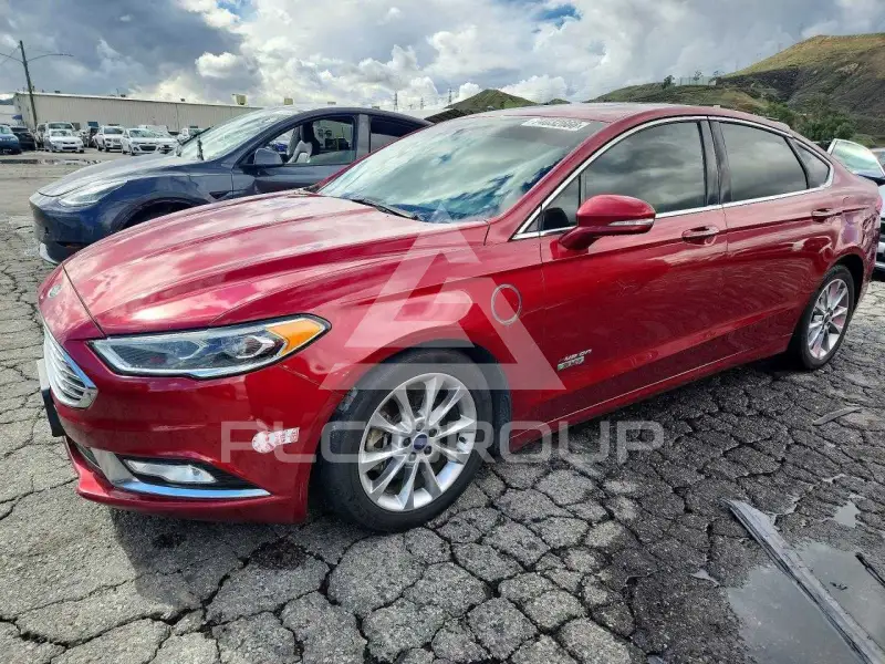 2017 Ford FUSION фото