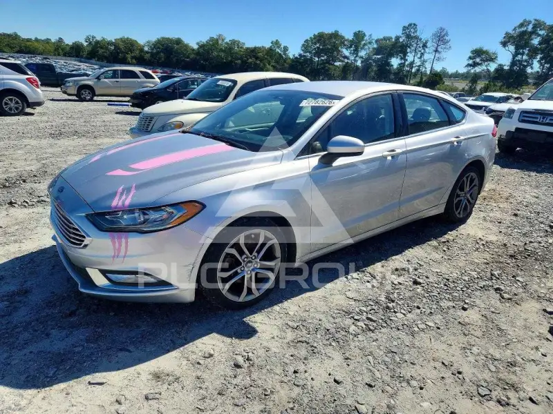 2017 Ford FUSION photo