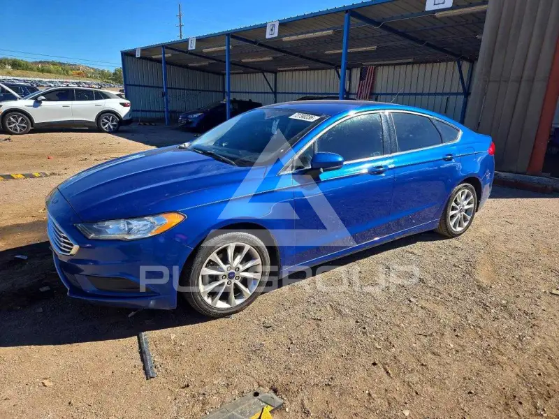 2017 Ford FUSION фото